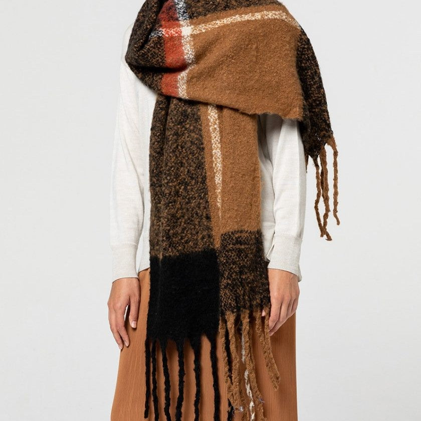 Indus Design: Scarf Peak Caramel Midnight
