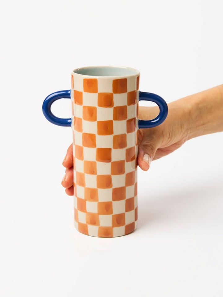 JONES & CO: GRIFFE TAN CHECK BUD VASE