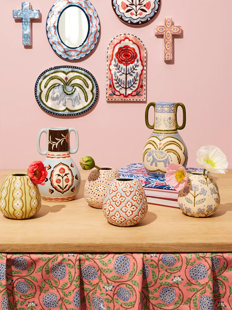 Jones & Co: Pollen Vase Pink Eyes