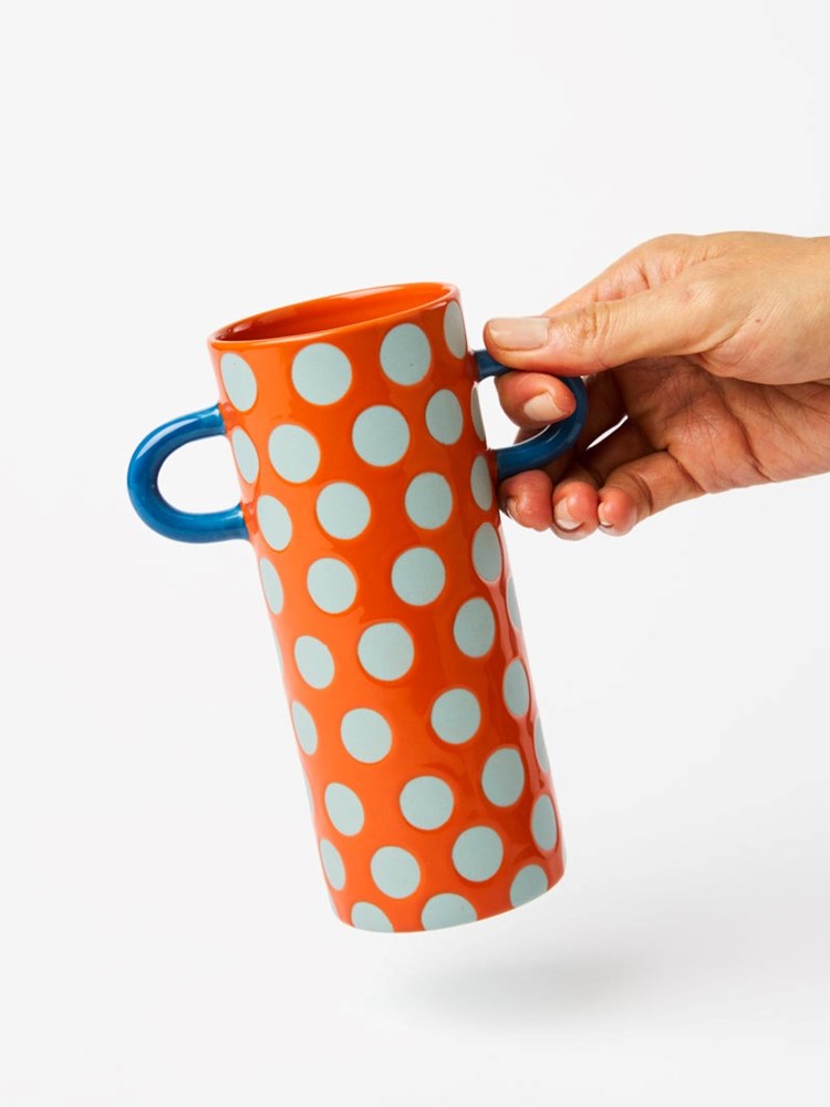 JONES & CO: GRIFFE BLUE RED SPOT BUD VASE