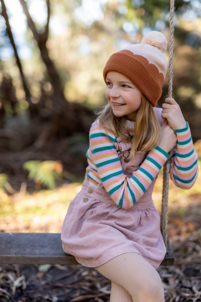 Acorn kids: Scalloped Merino Kid Beanie Caramel