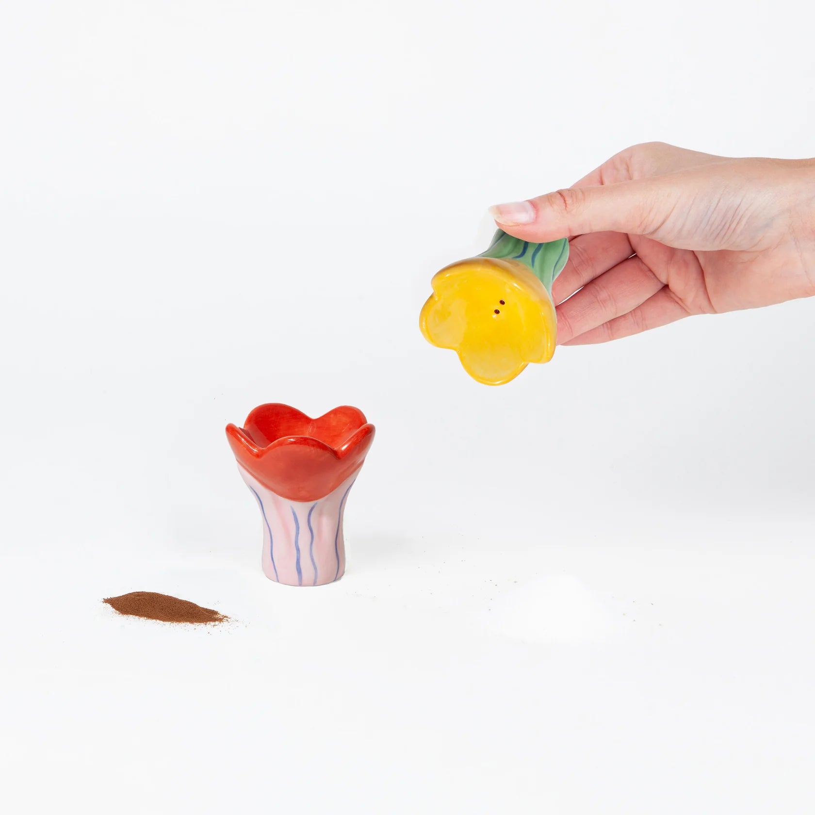 Doiy: Bloom Salt & Pepper