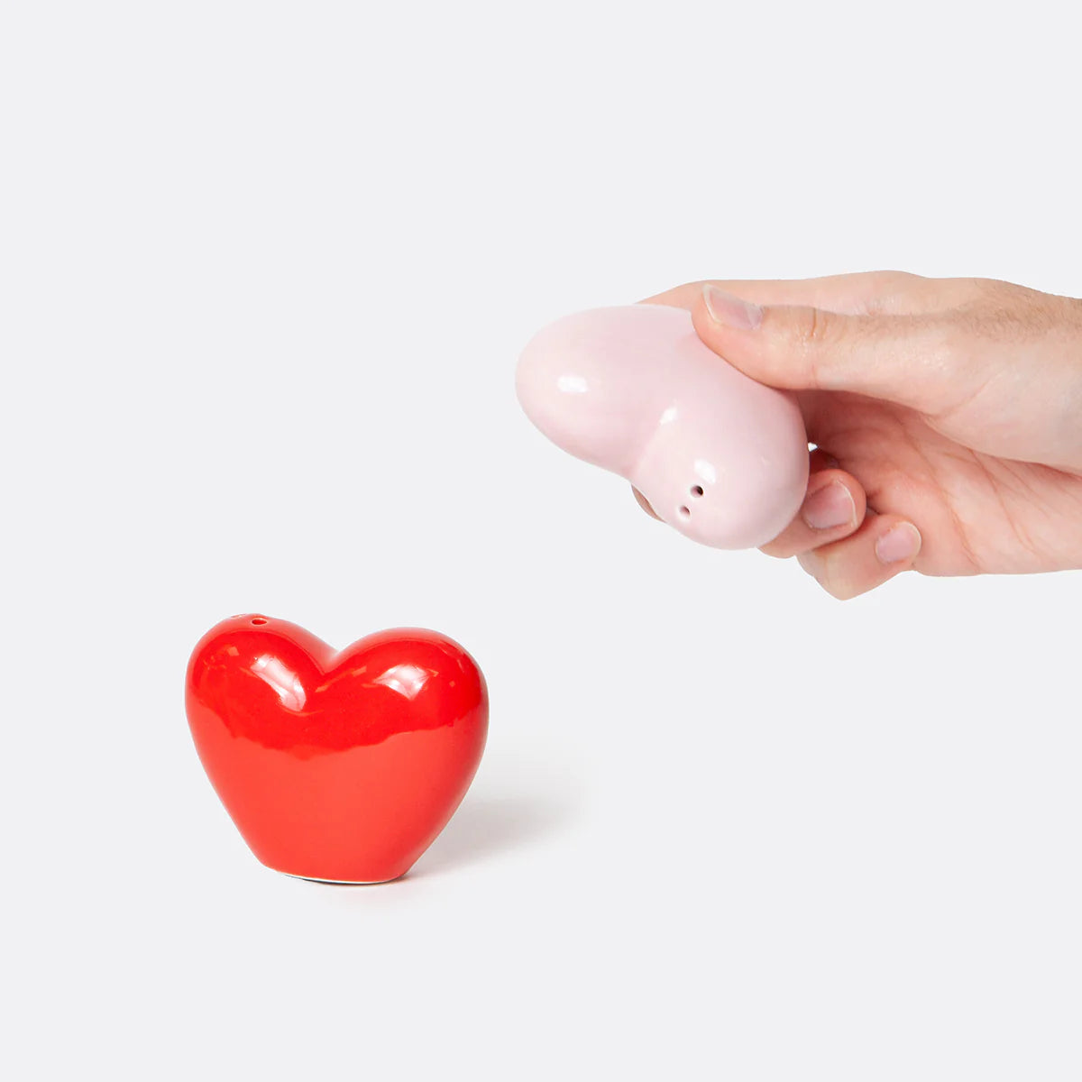 Doiy: Love Salt & Pepper