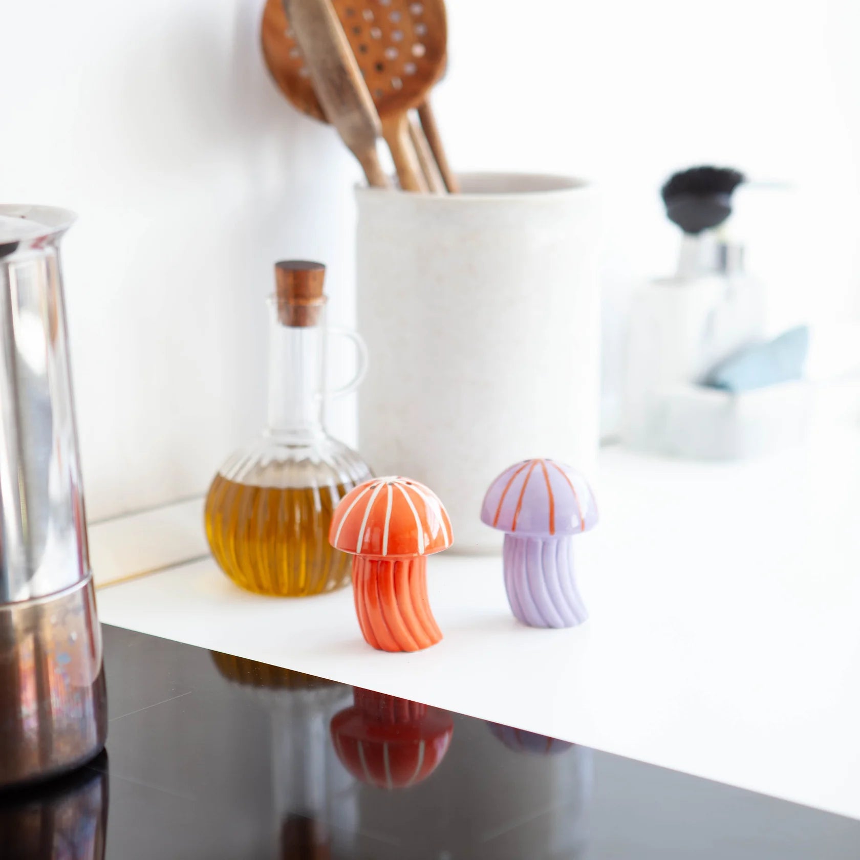 Doiy: Ocean Dreams Salt & Pepper Jellyfish