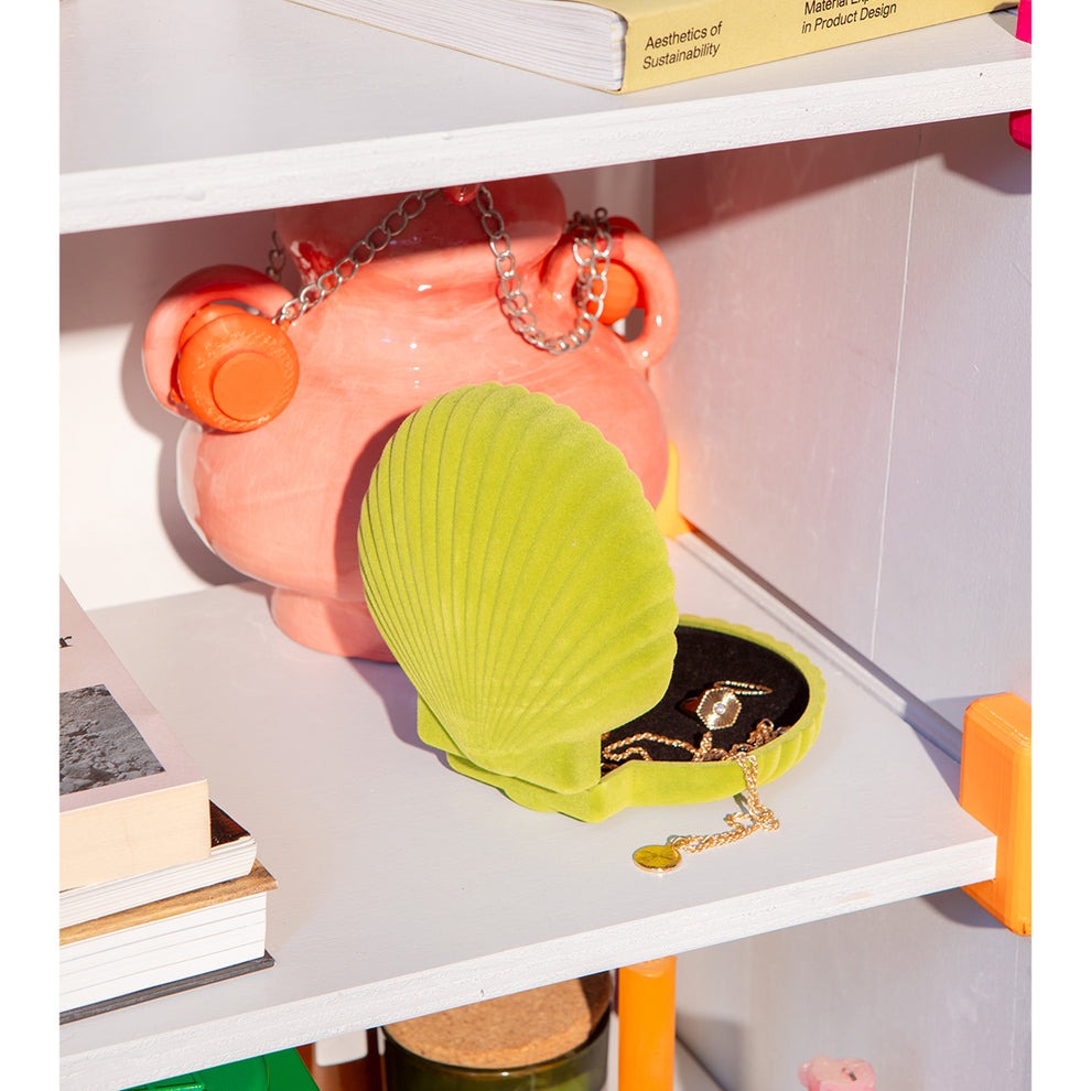 Doiy: Shell Jewelry Box Light Green