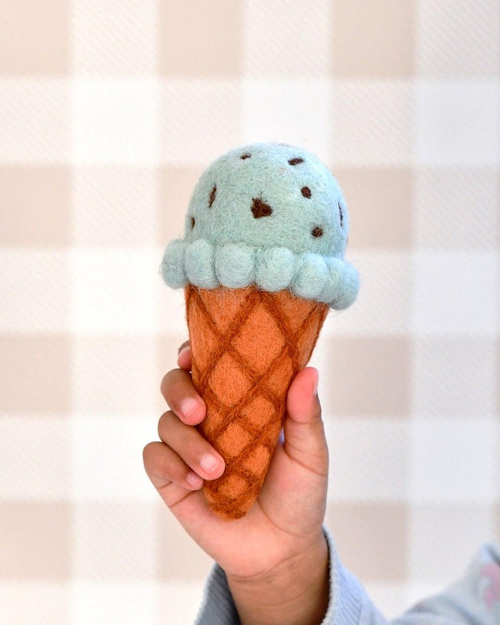 Tara Treasures: Felt Mint Chocolate Chip Ice Cream