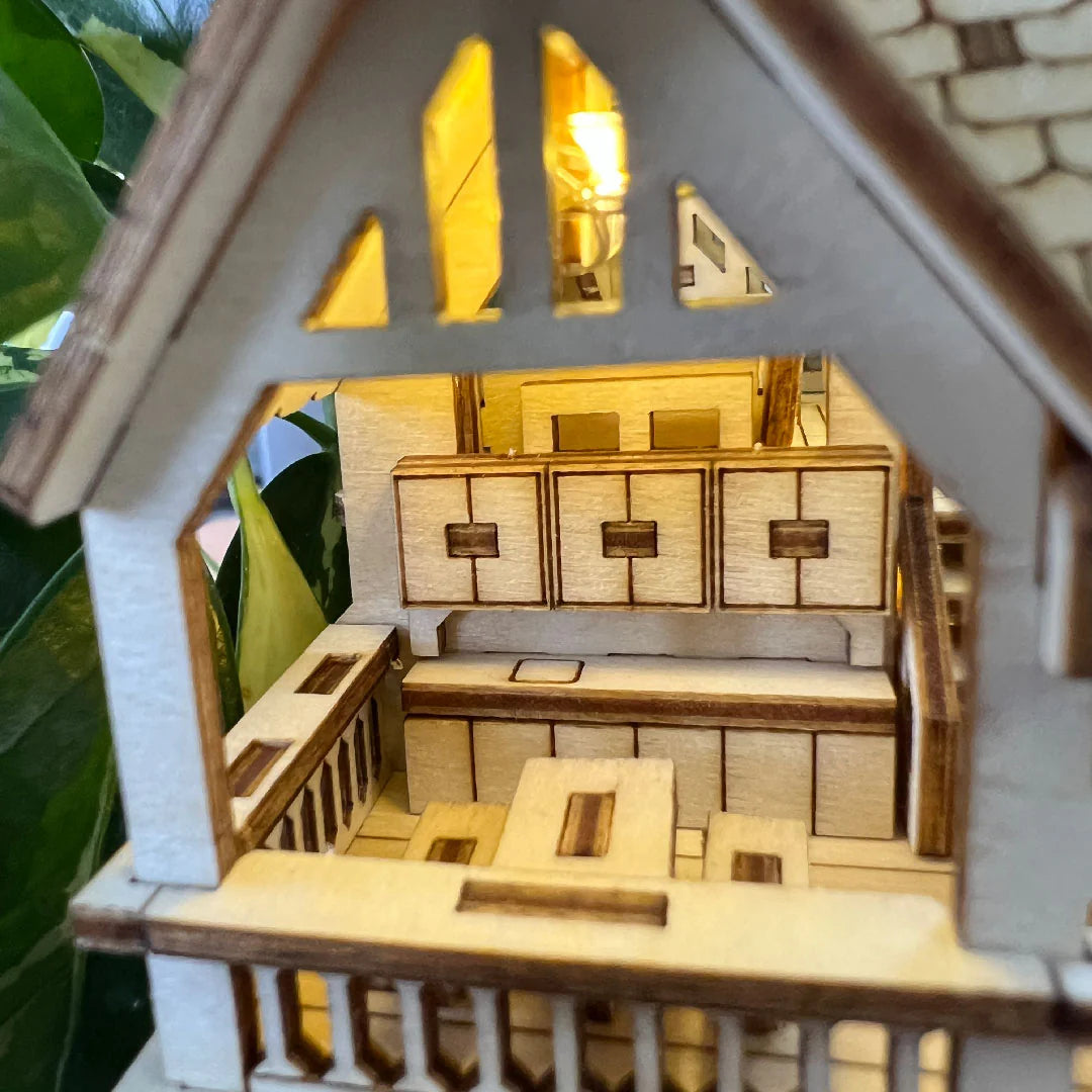 Tiny Treehouses: Forest Cottage