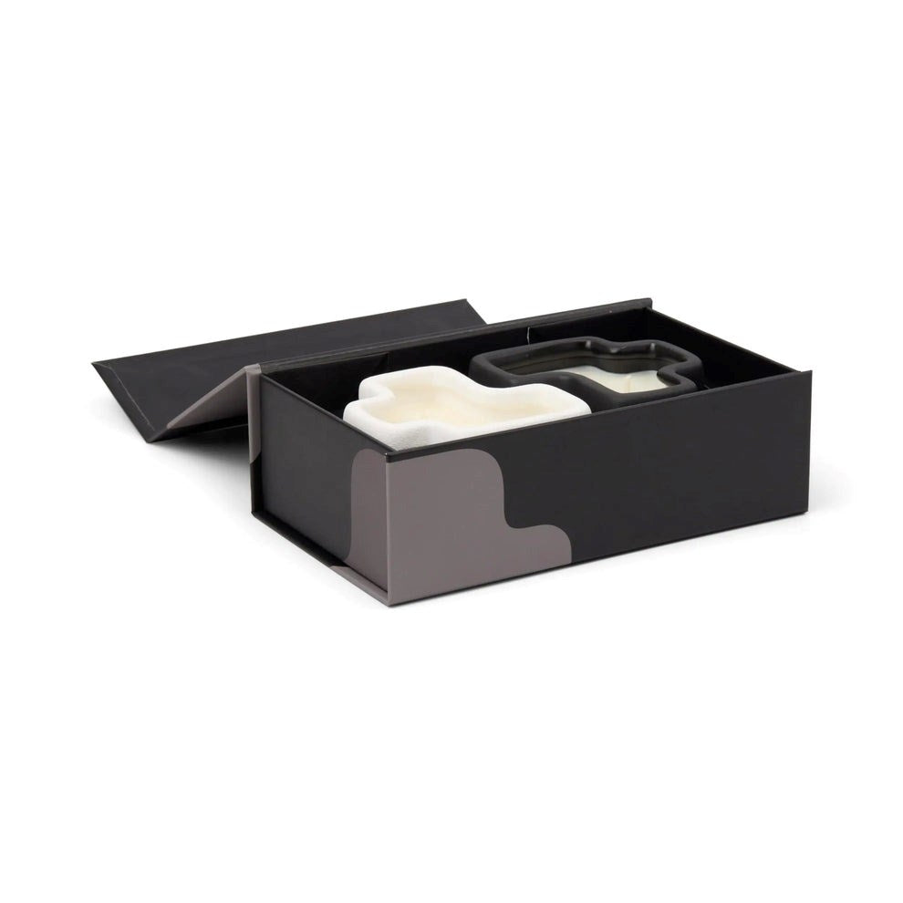 Jigsaw Candle Set White and Black - Salted Air & Smoked Woods