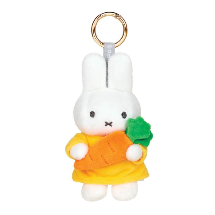 Miffy Keyring: Miffy with Carrot