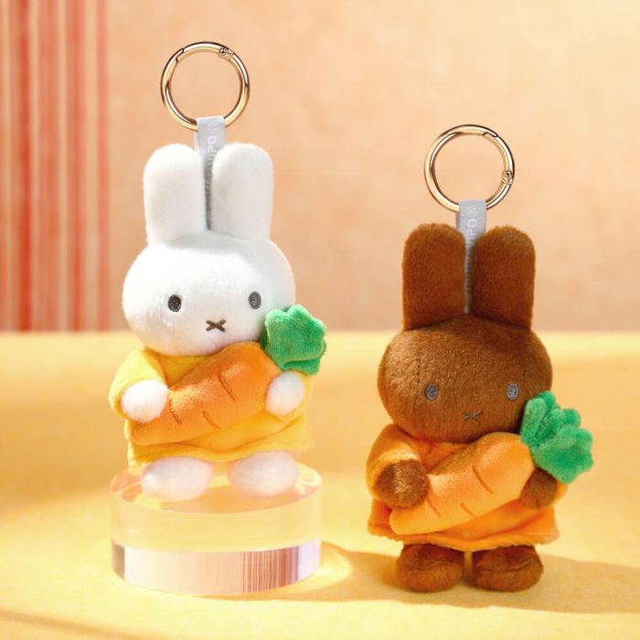Miffy Keyring: Melanie with Carrot