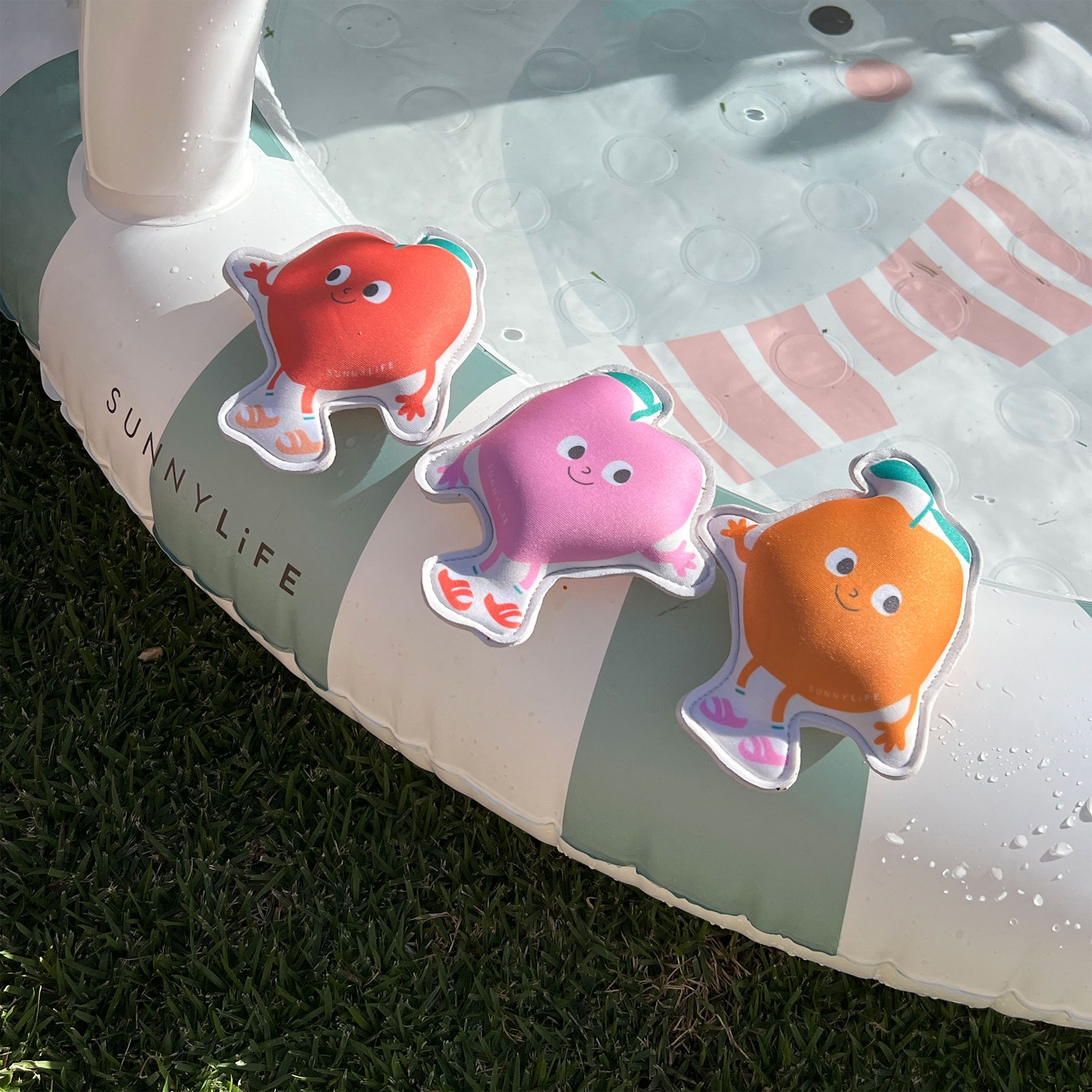 Sunnylife Poppy the Peach Dive Buddies - Set of 3