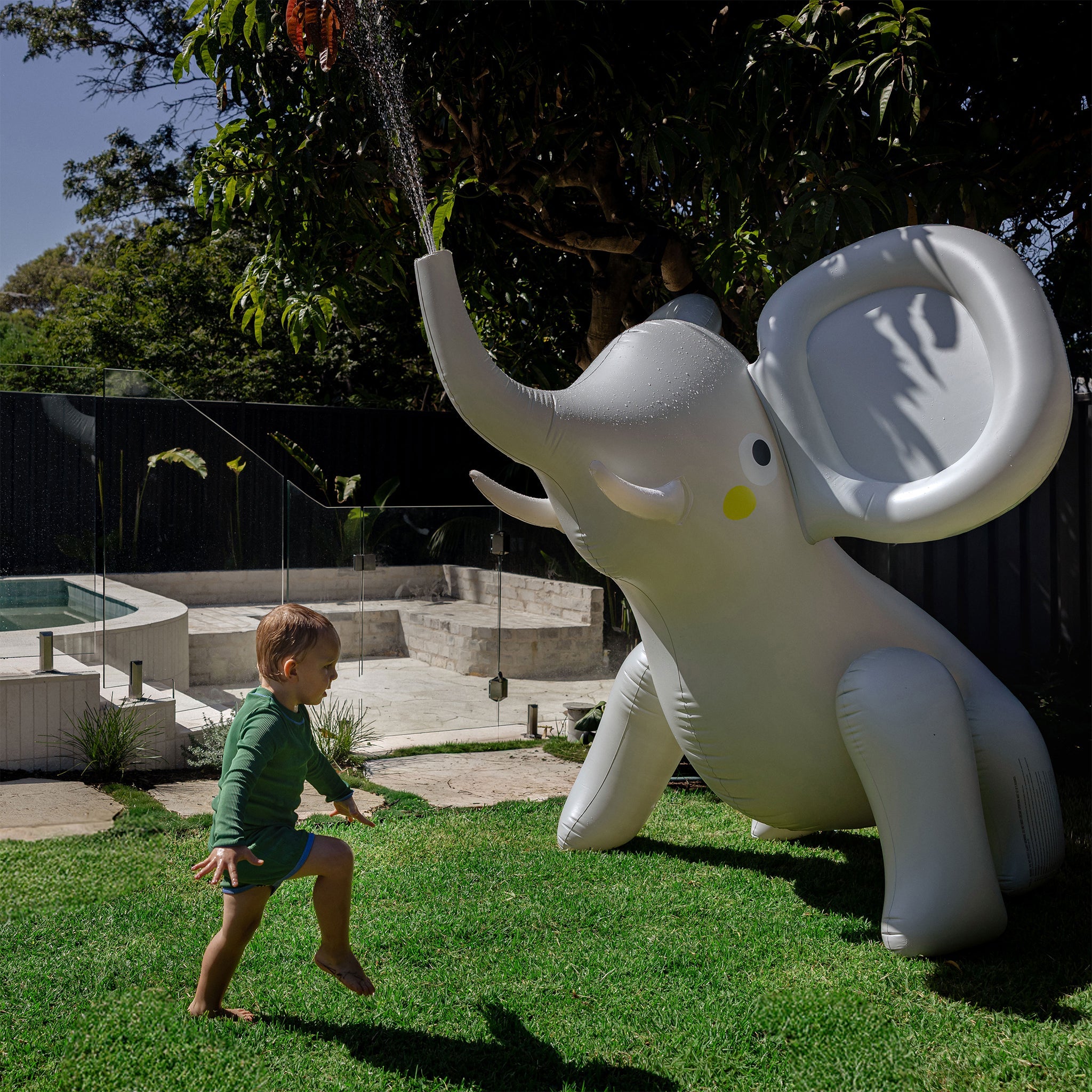 Sunnylife Giant Inflatable Sprinkler - Eli the Elephant