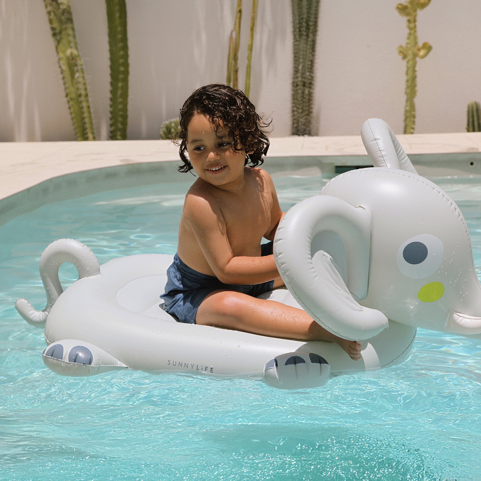 Sunnylife Kids Ride-On Float - Eli the Elephant