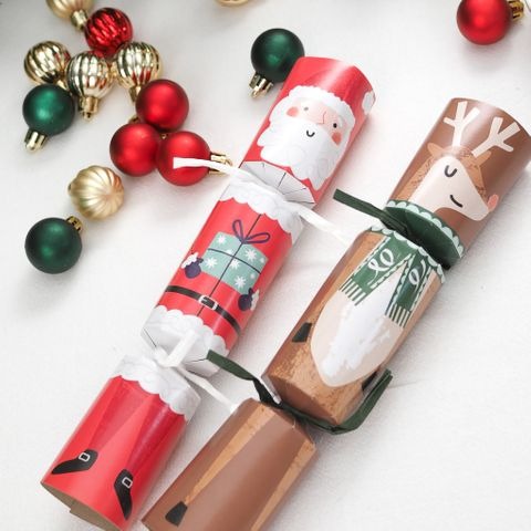Celebration Crackers Santa & Reindeer Deluxe Crackers - 8 Pack