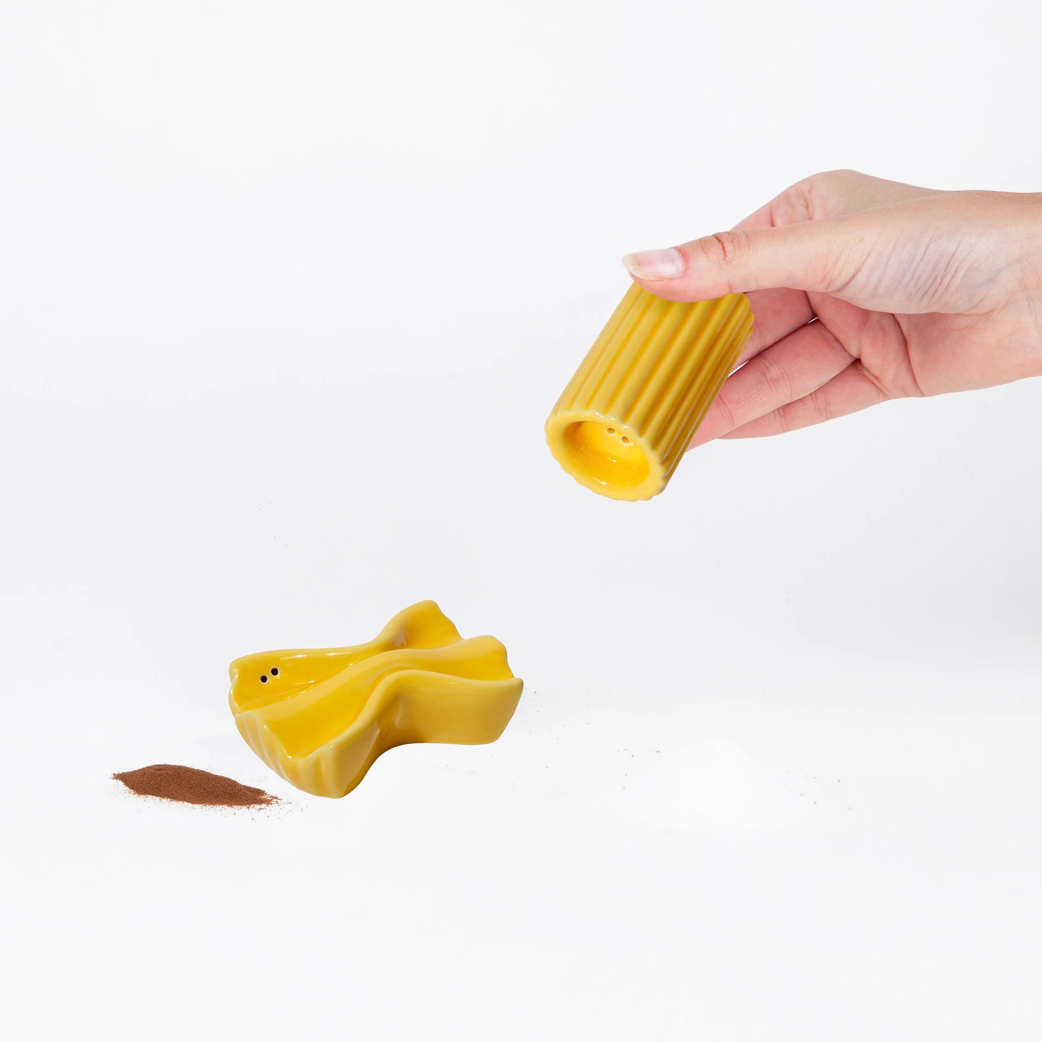 Doiy: Dolce Vita Salt & Pepper Pasta