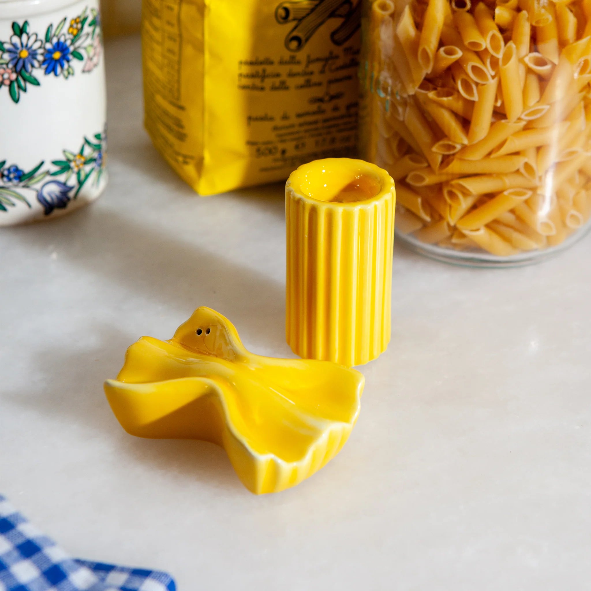 Doiy: Dolce Vita Salt & Pepper Pasta