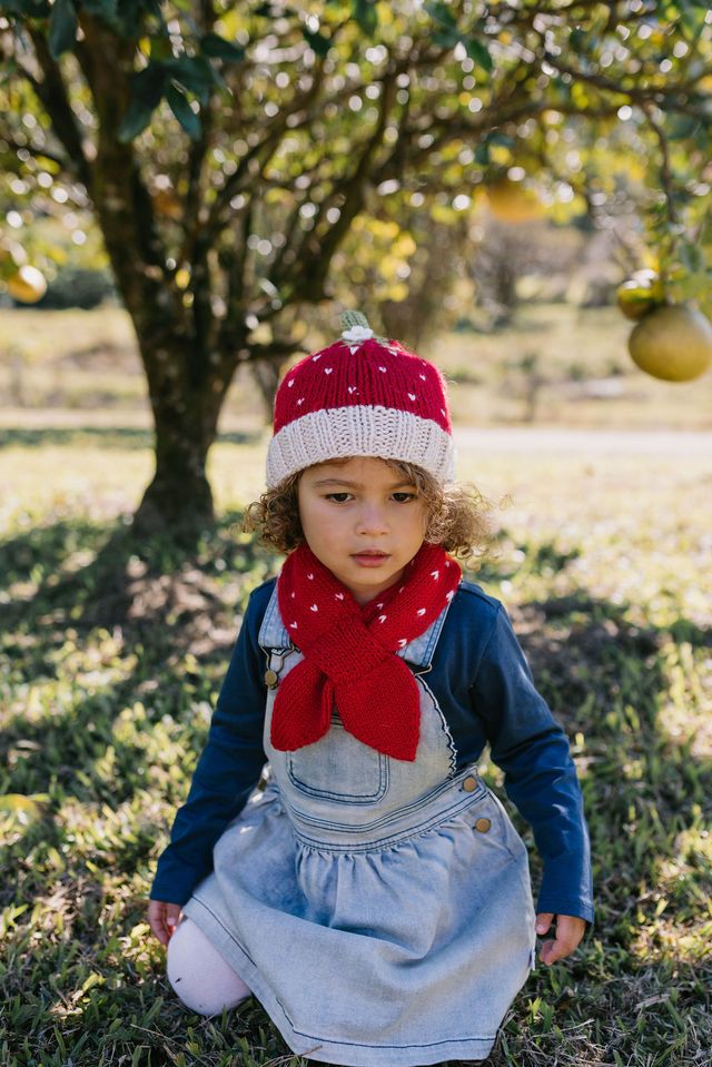 Acorn kids: Strawberry Beanie Red