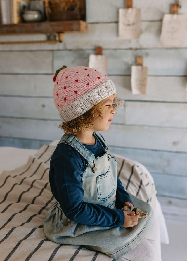 Acorn kids: Cherry Beanie Pink