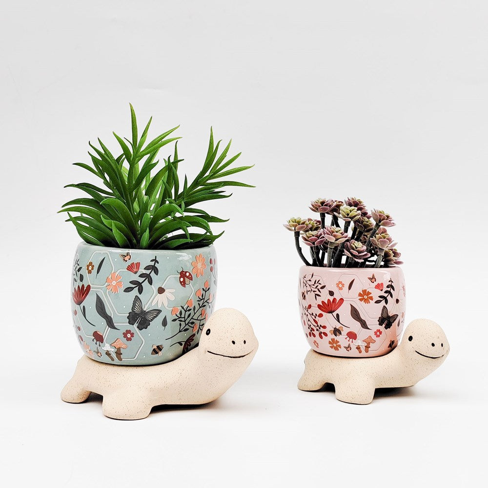 Urban products: Turtle Medium Planter Sage & Sand 16cm