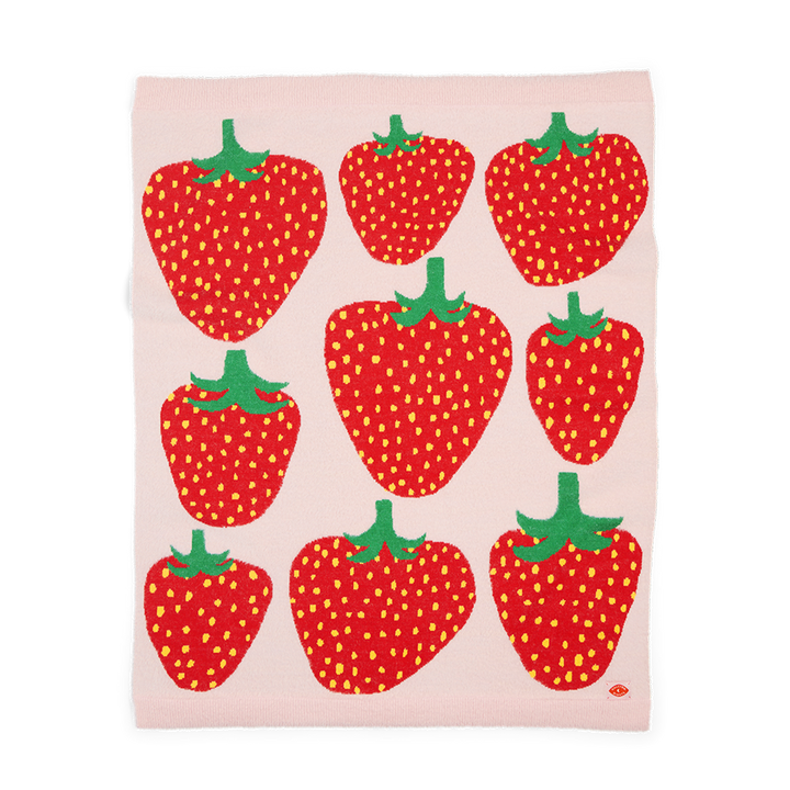 Halcyon Nights: Fluffy Knit Blanket Strawberry Fields