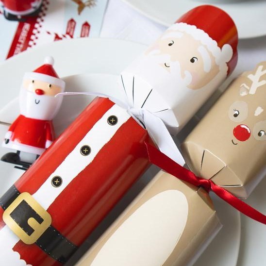 Foxy: Race to the North Pole Mix Tray of 6 Crackers