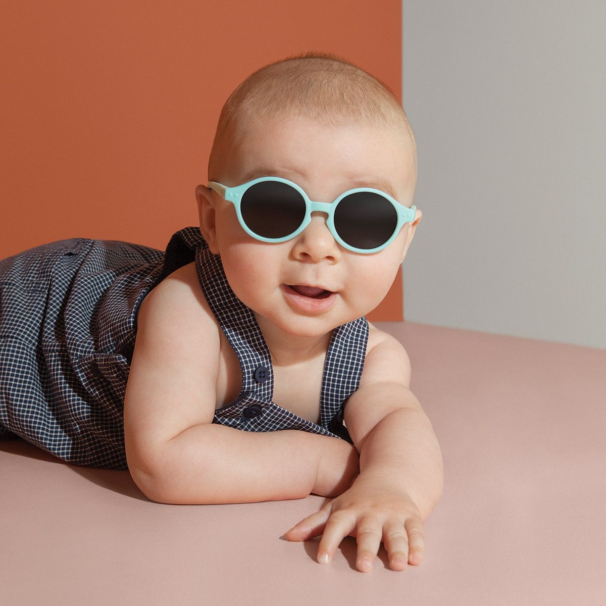 Izipizi: Sun Baby Collection Pastel Pink