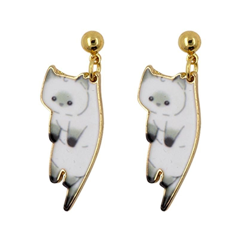 Short Story: Drop Earring Cat White