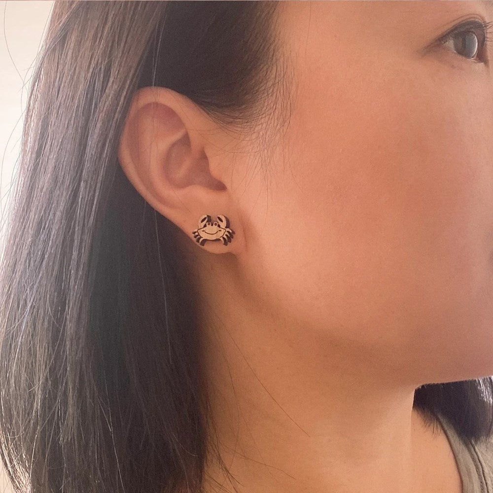 Wood With Words: Wooden Stud Earrings Crab