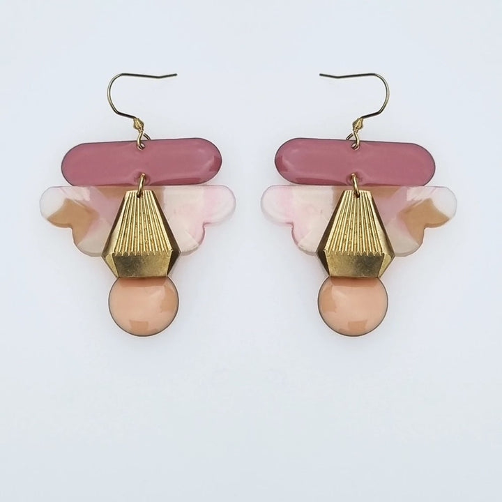 Middle Child: Elope Earrings Pink & Peach