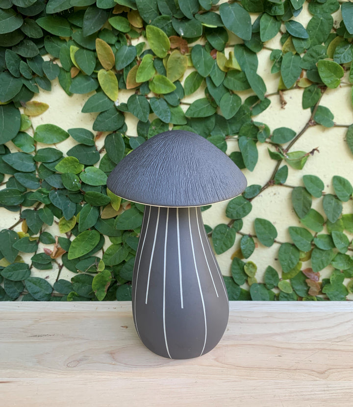 Mushroom Diffuser: Large Black Ceramic