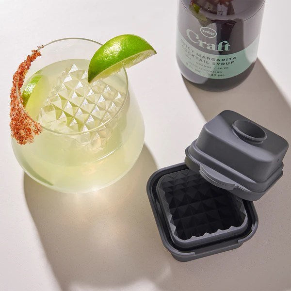 Peak: Cocktail Ice Cube Cubic Charcoal