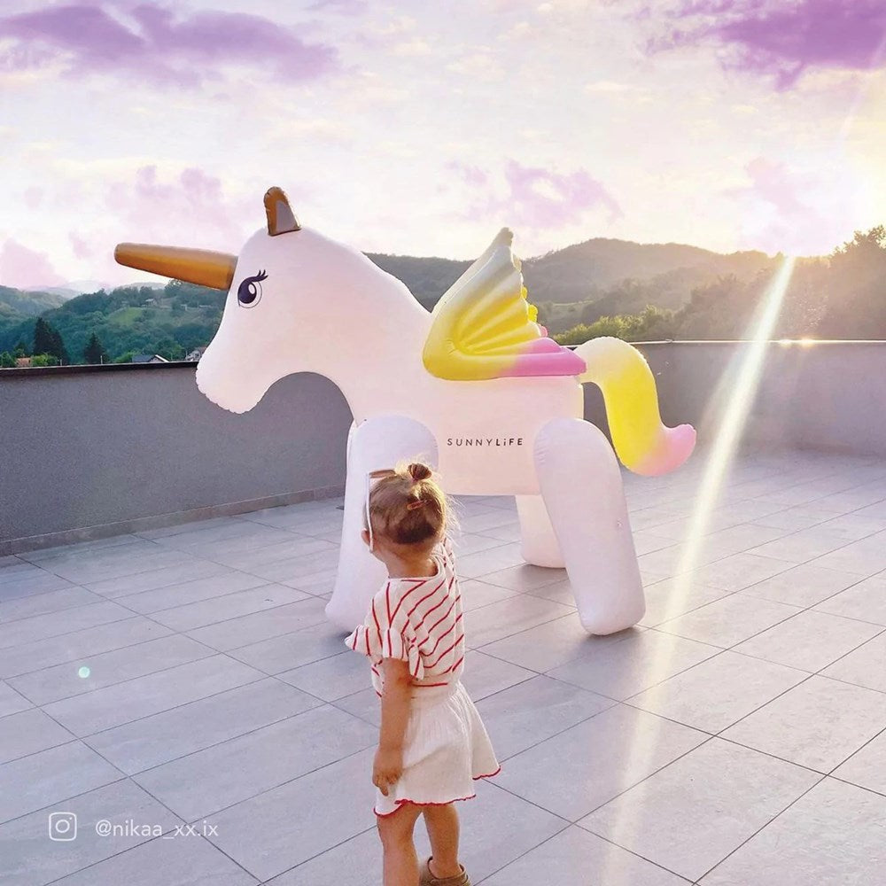 Sunnylife: Inflatable Giant Sprinkler Unicorn