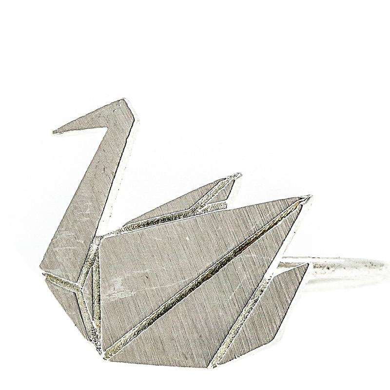 Short Story: Ring Silver Swan