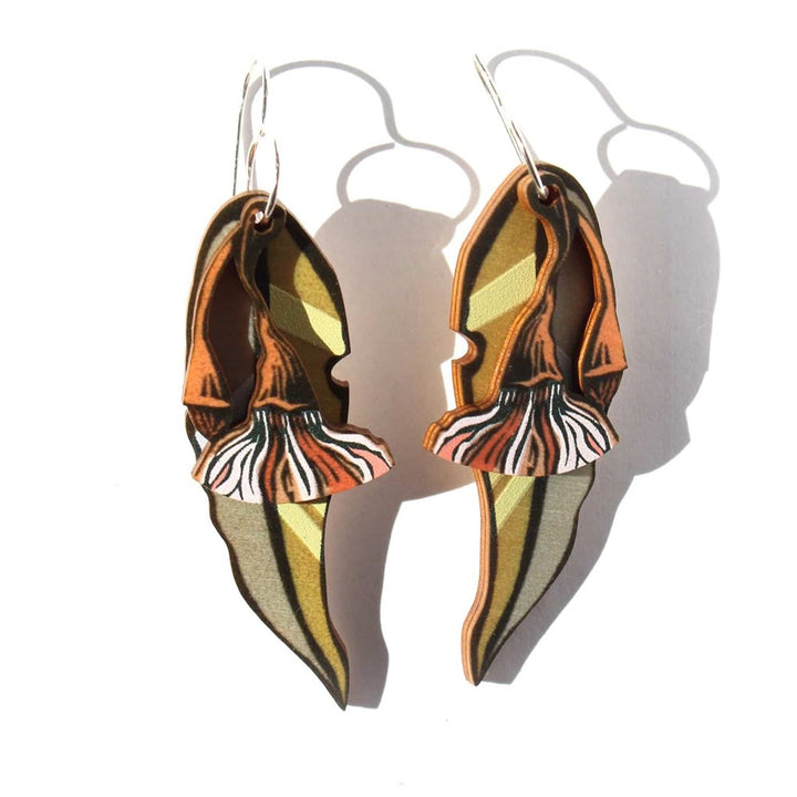 To The Trees: Wooden Earrings Gum Leaf & Blossom