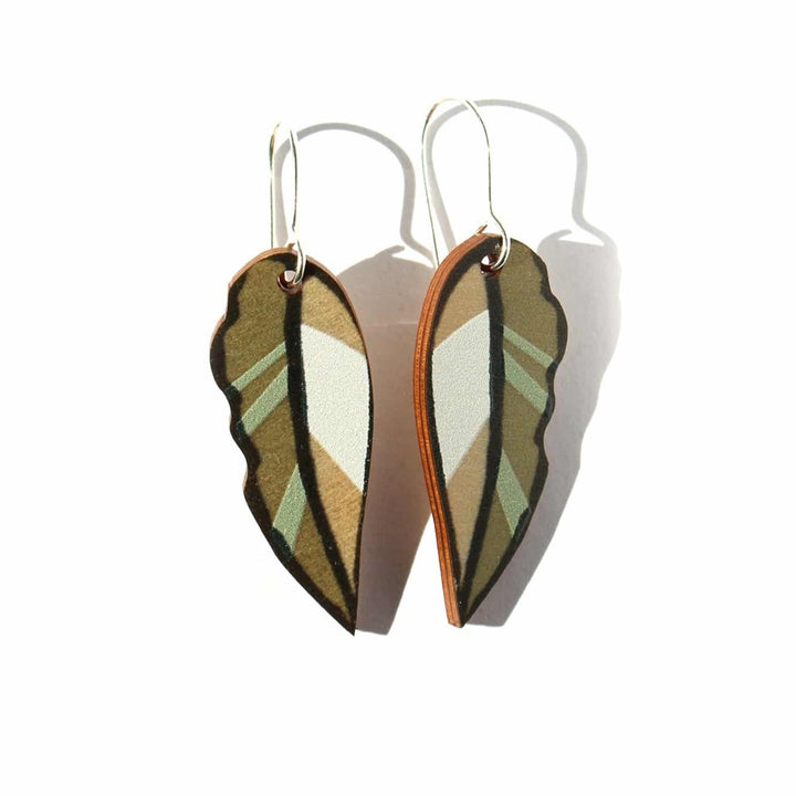 To the Trees: Wooden Earrings Small Gum Leaves